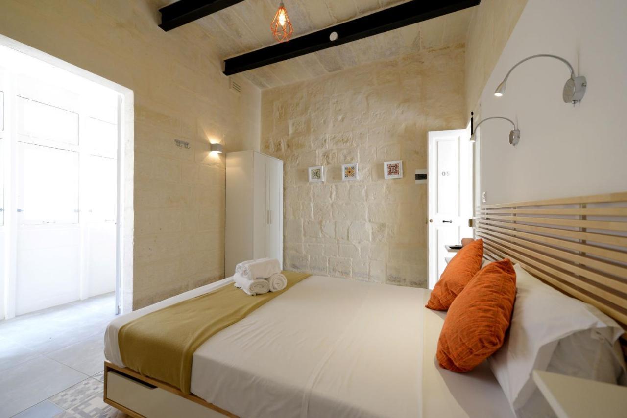 Private Rooms With Bathroom In Valletta Ngoại thất bức ảnh
