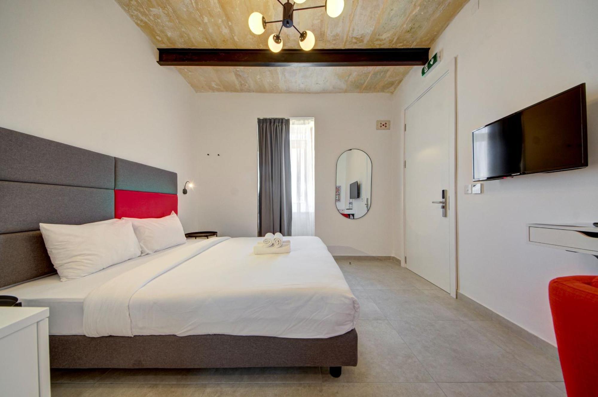 Private Rooms With Bathroom In Valletta Ngoại thất bức ảnh